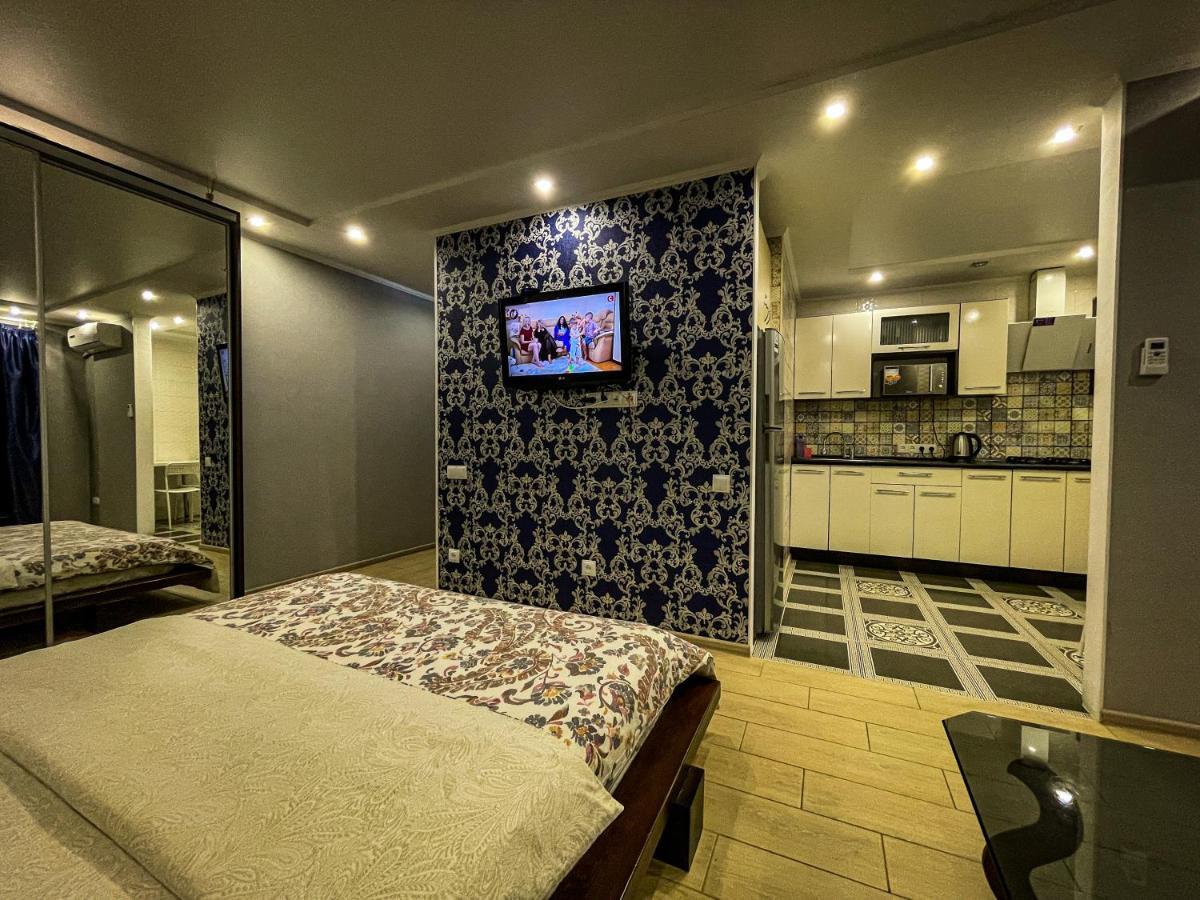 Victory - Апартаменты Возле Набережной Krementsjoek Buitenkant foto