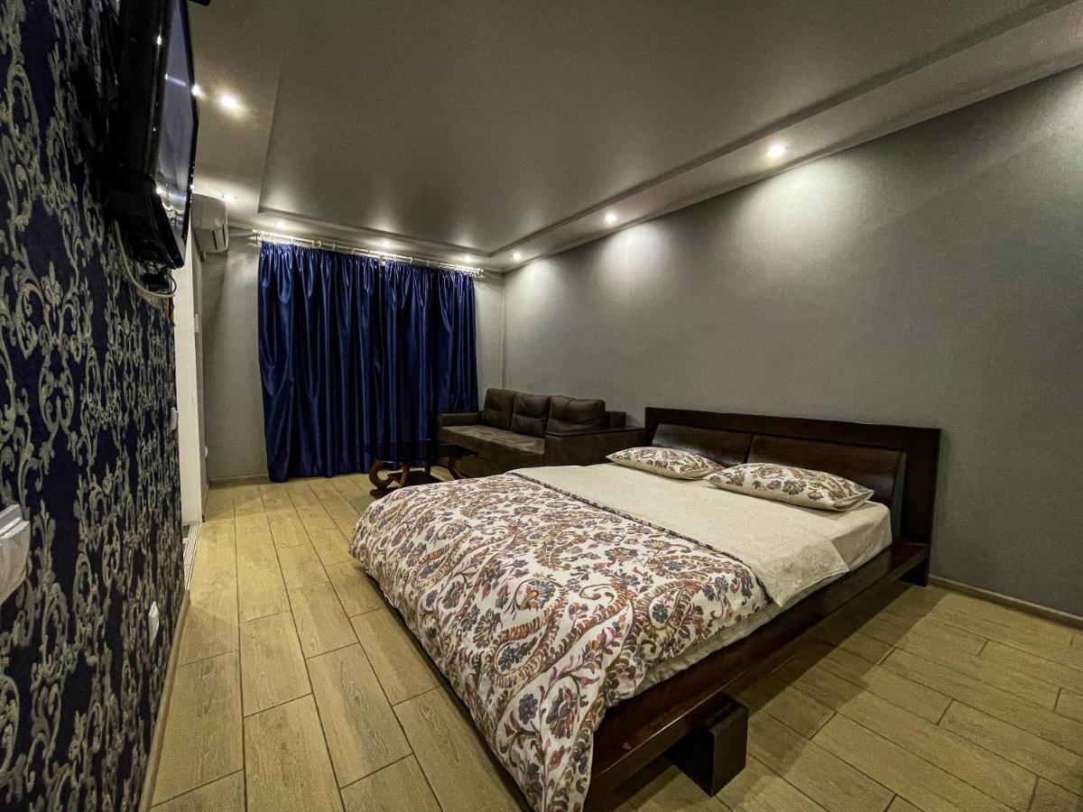 Victory - Апартаменты Возле Набережной Krementsjoek Buitenkant foto