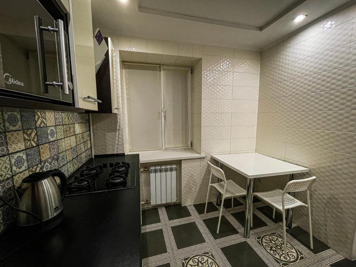 Victory - Апартаменты Возле Набережной Krementsjoek Buitenkant foto